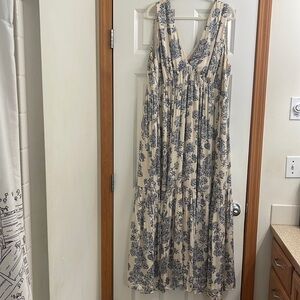 H&M blue and cream toile print silky maxi dress, size xxl.